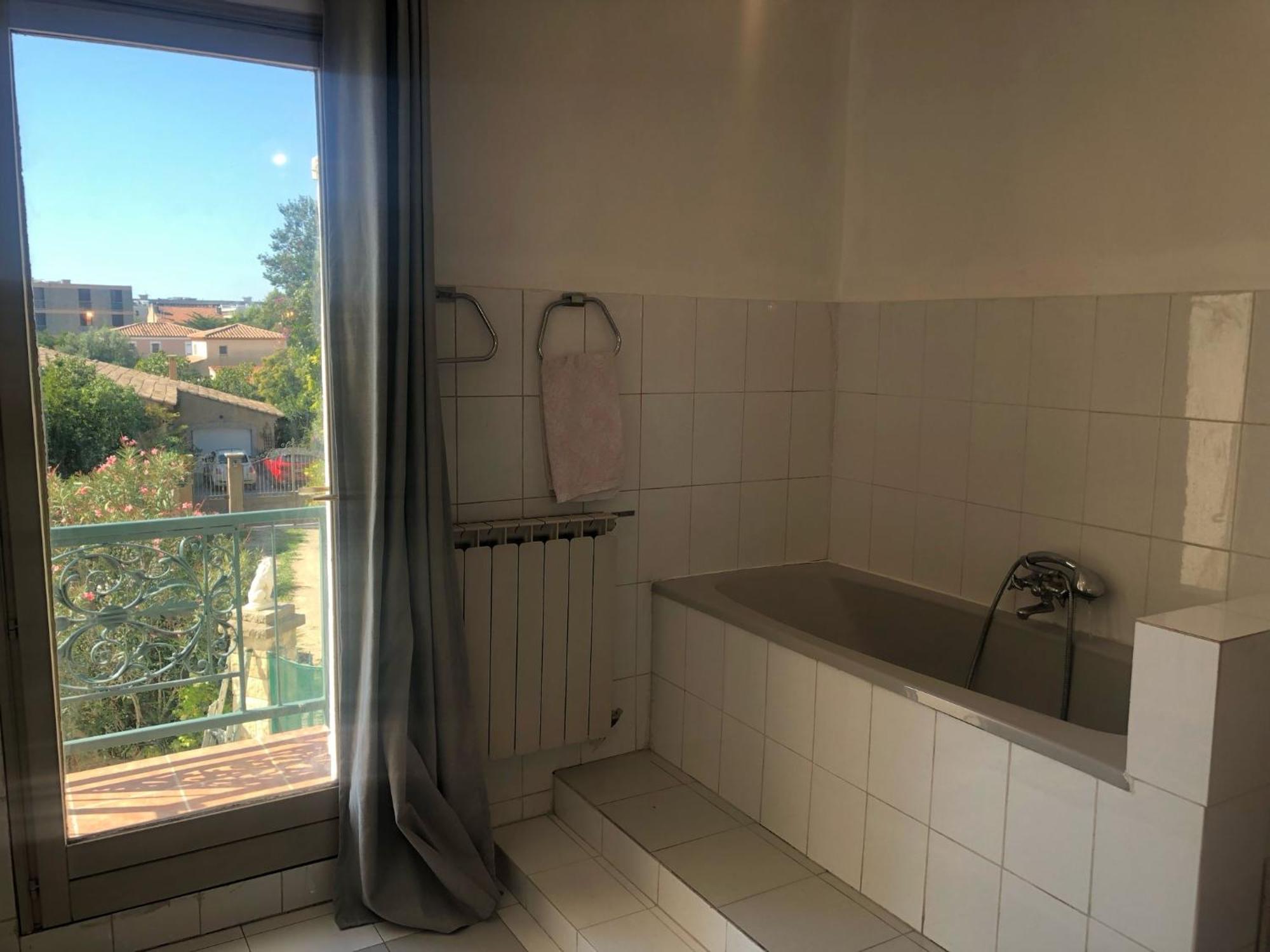 Chambre Chez L'Habitant Avec Piscine Marsella Exterior foto
